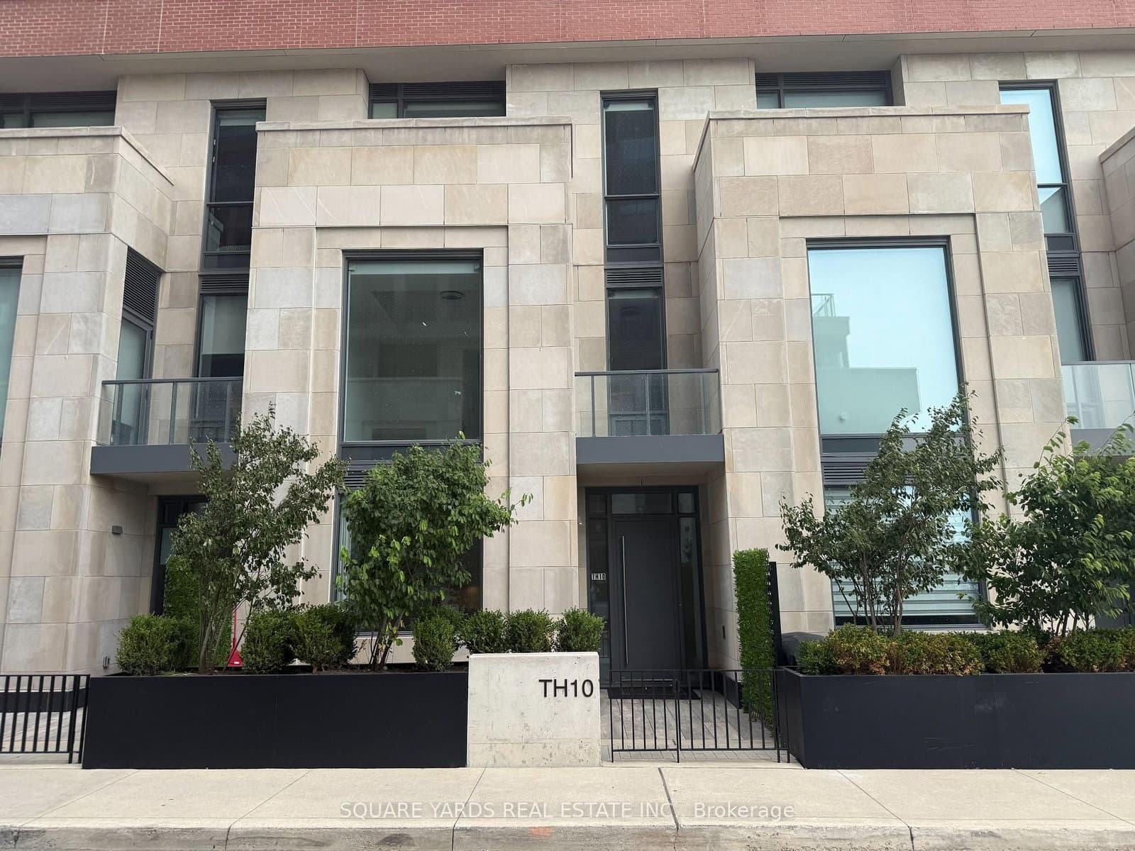33 Frederick Todd Way, Unit TH10