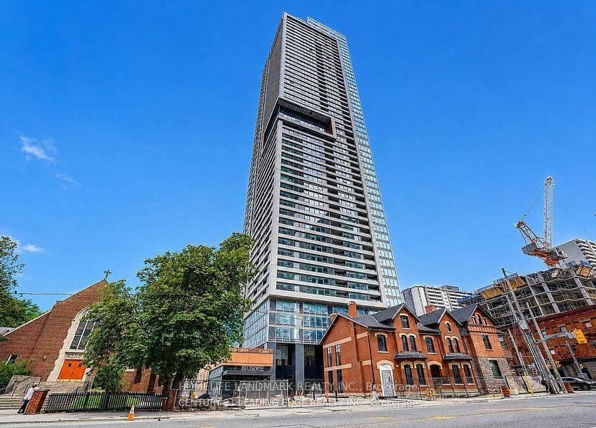 609 Sherbourne Street, Unit 2807