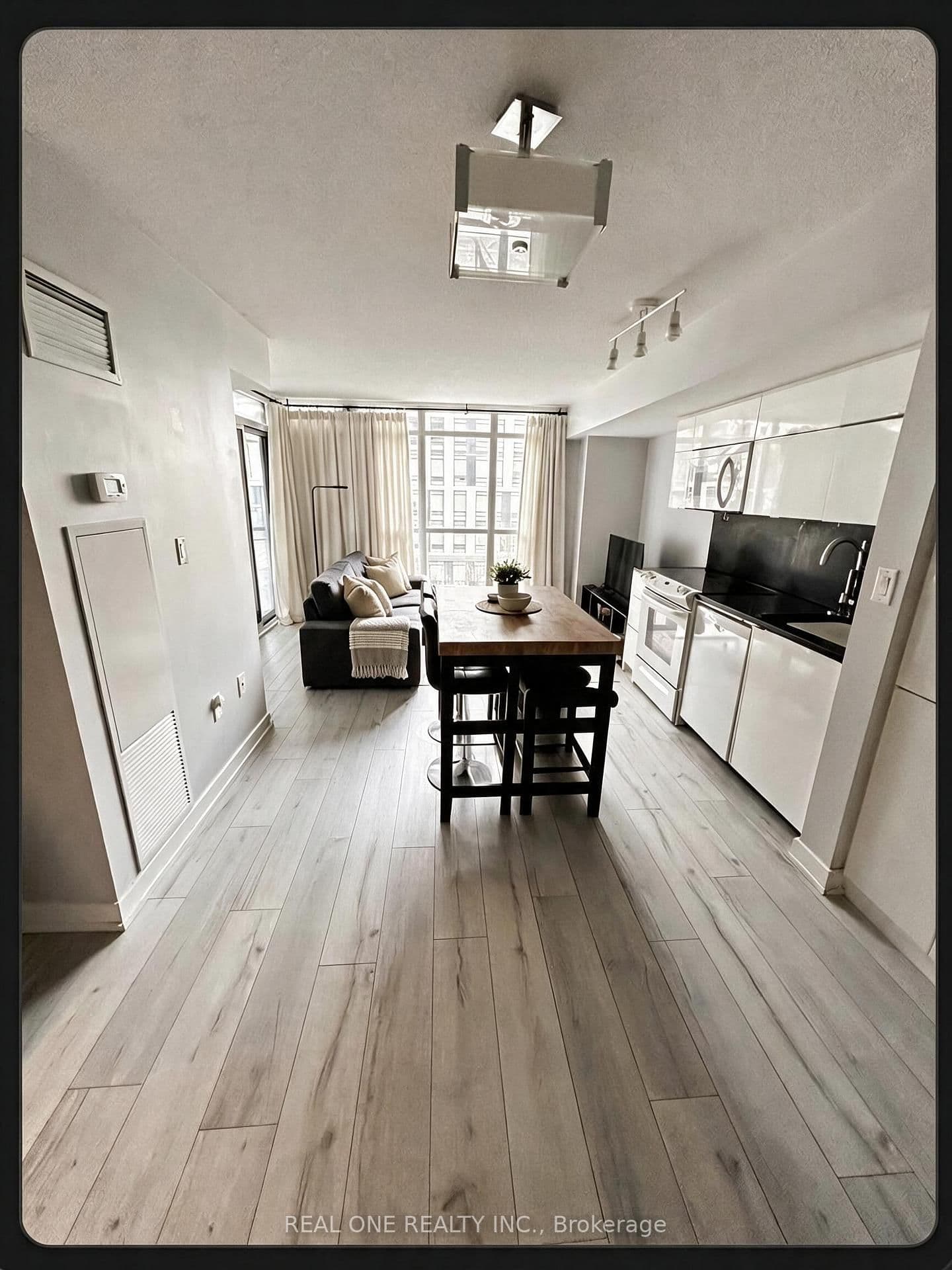 #315 - 151 Dan Leckie Way