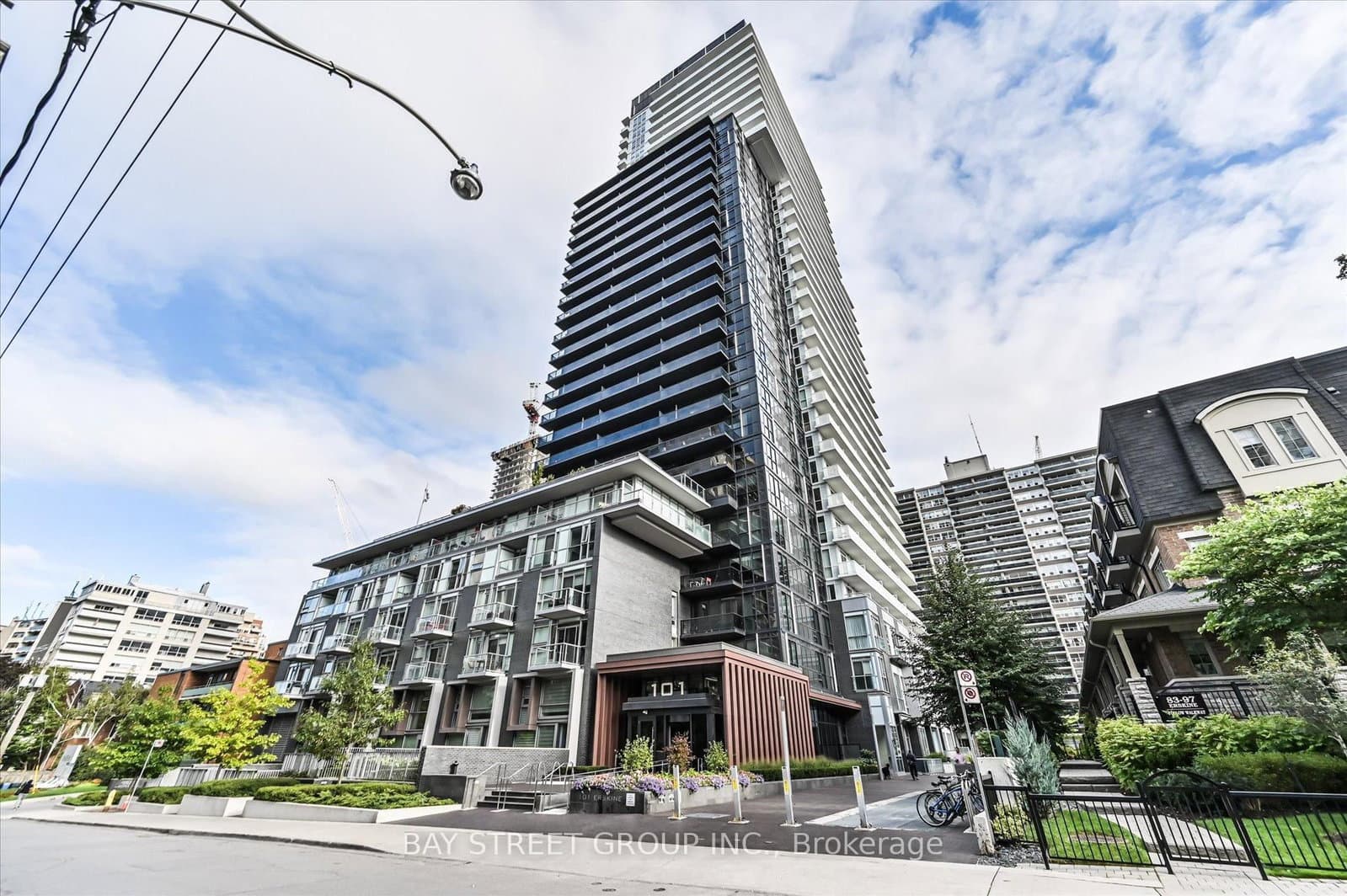 #1106 - 101 erskine Avenue