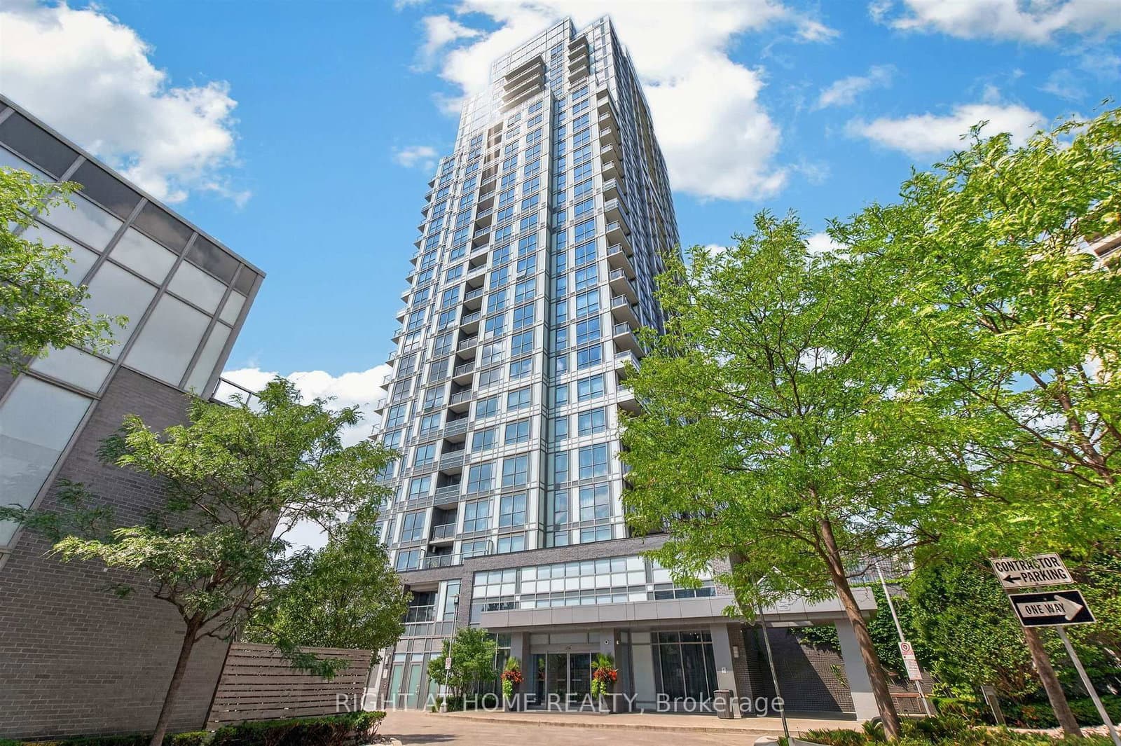 #509 - 18 Graydon Hall Drive