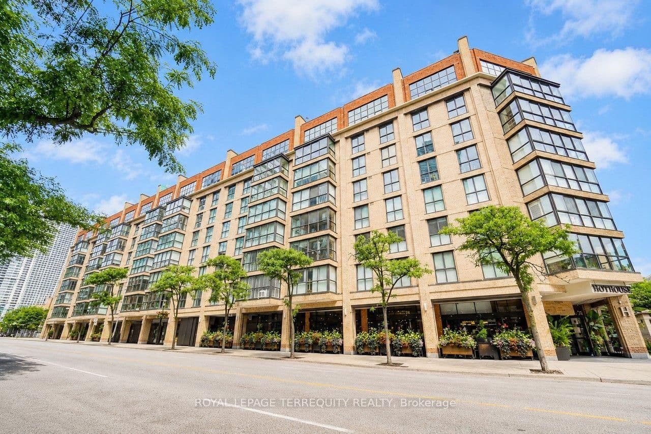 #208 - 35 Church Street