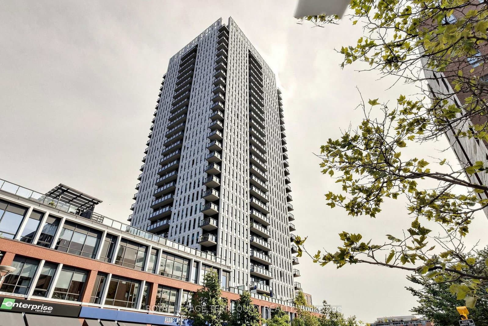 #415 - 55 Regent Park Boulevard
