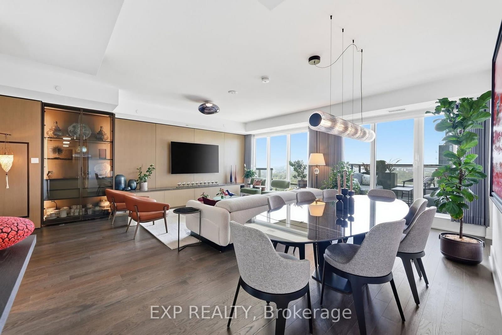 #2301 - 30 Inn On The Park Drive