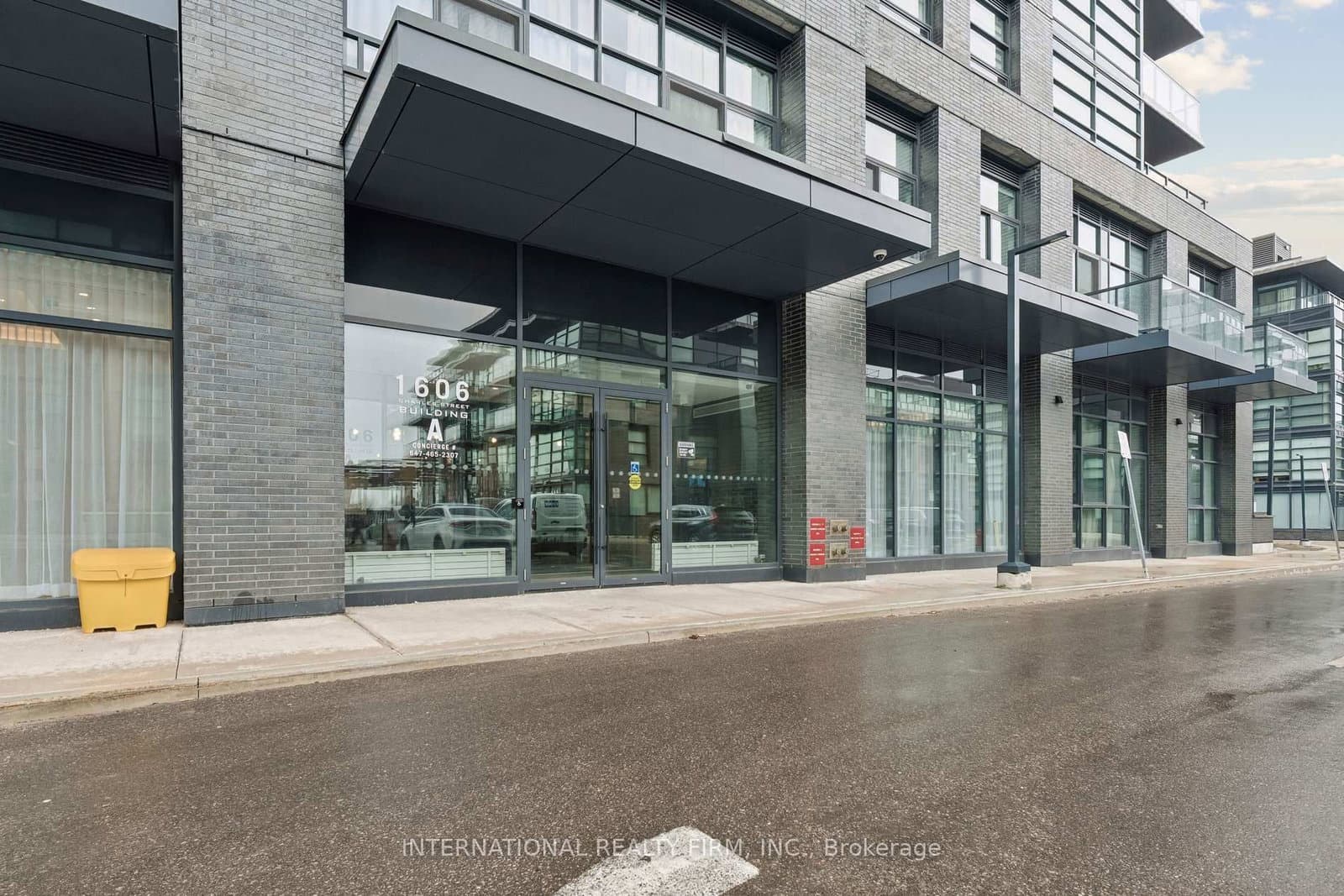 #1701 - 1606 Charles Street
