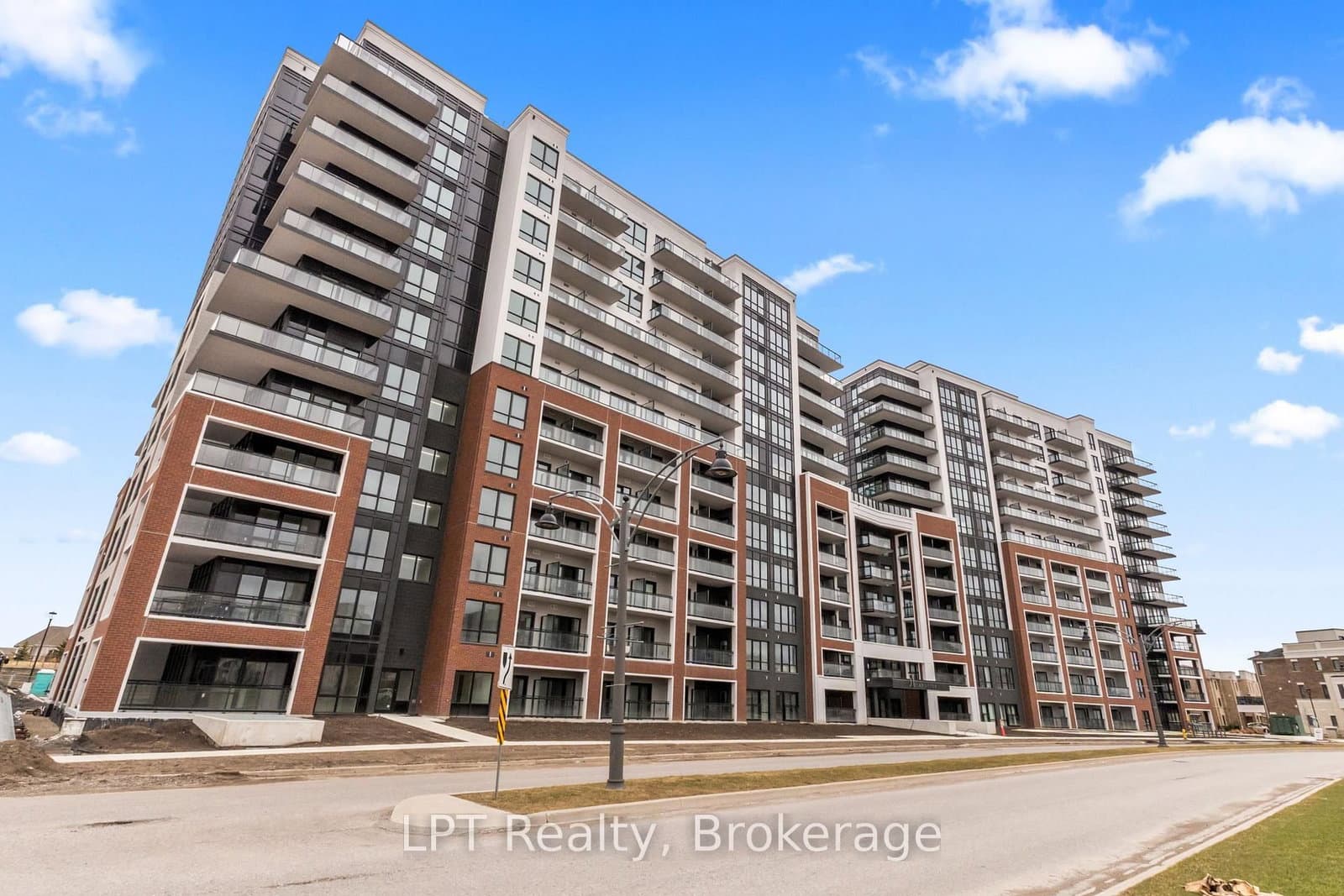 51 Clarington Boulevard, Unit 917