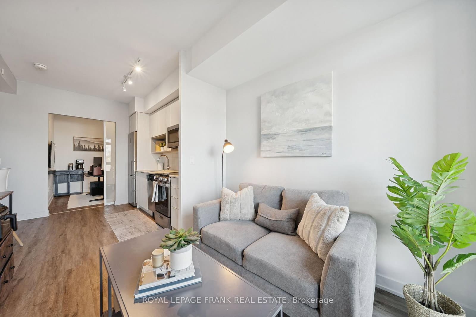 #409 - 630 Greenwood Avenue