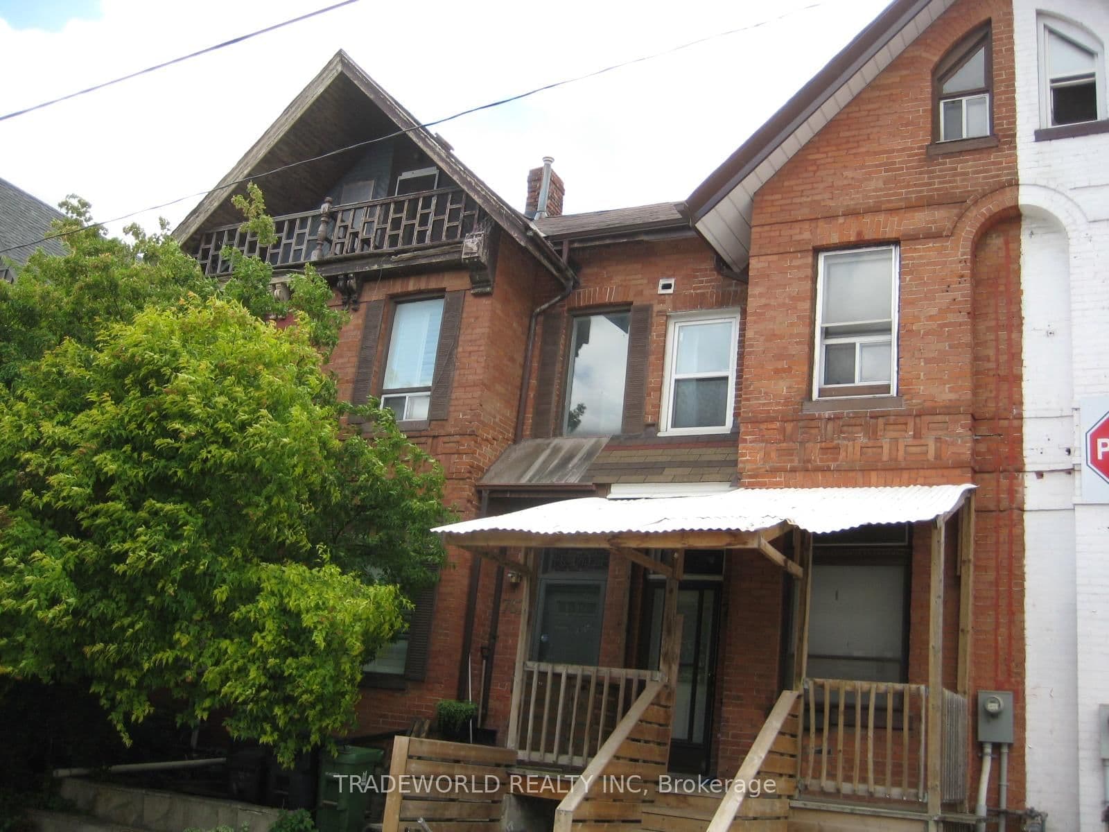 765 Gerrard Street E, Unit Lower