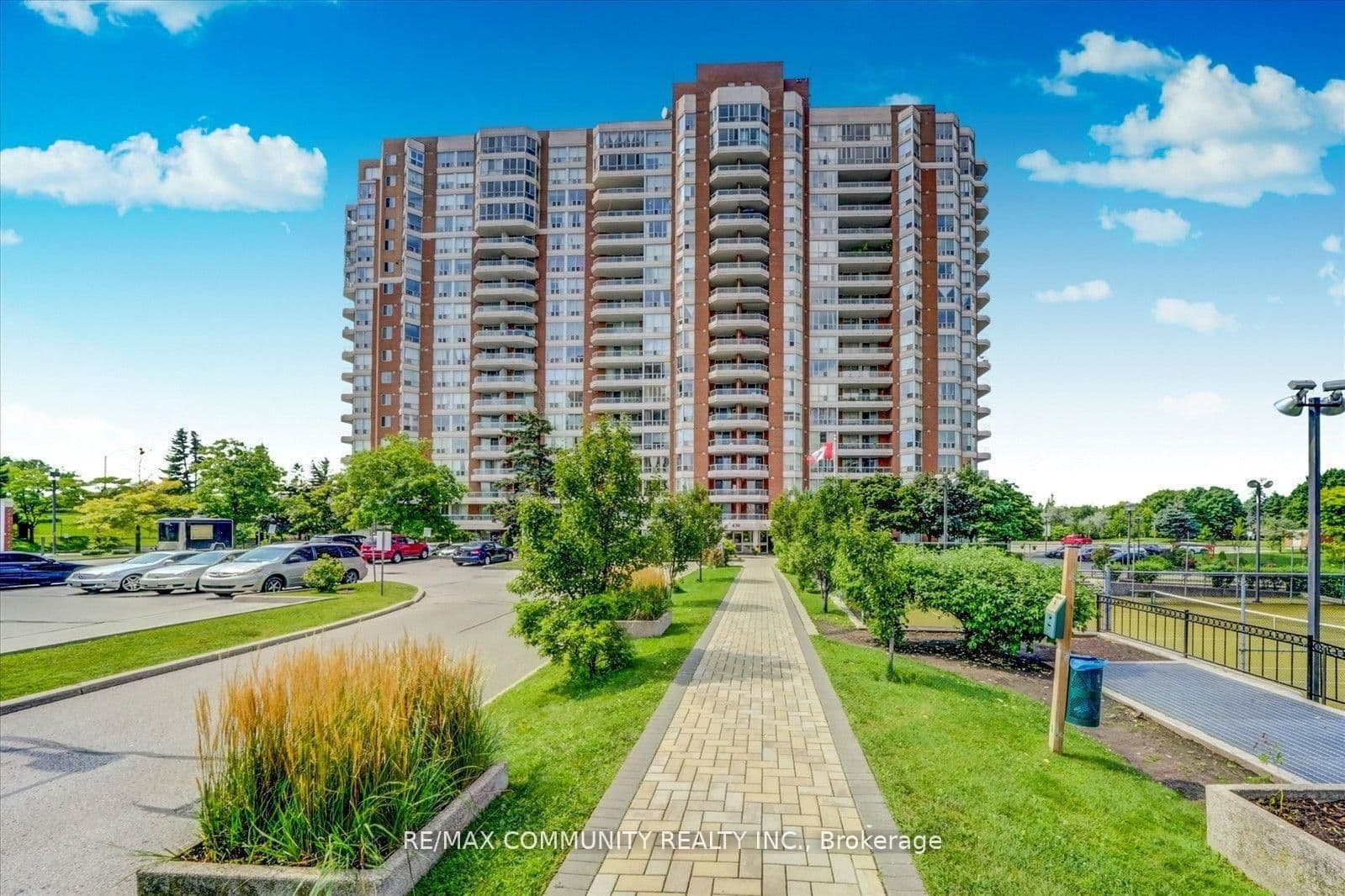 #1008 - 430 Mclevin Avenue