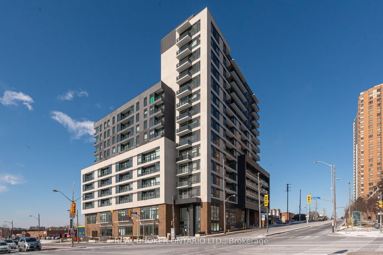#327 - 1350 Ellesmere Road