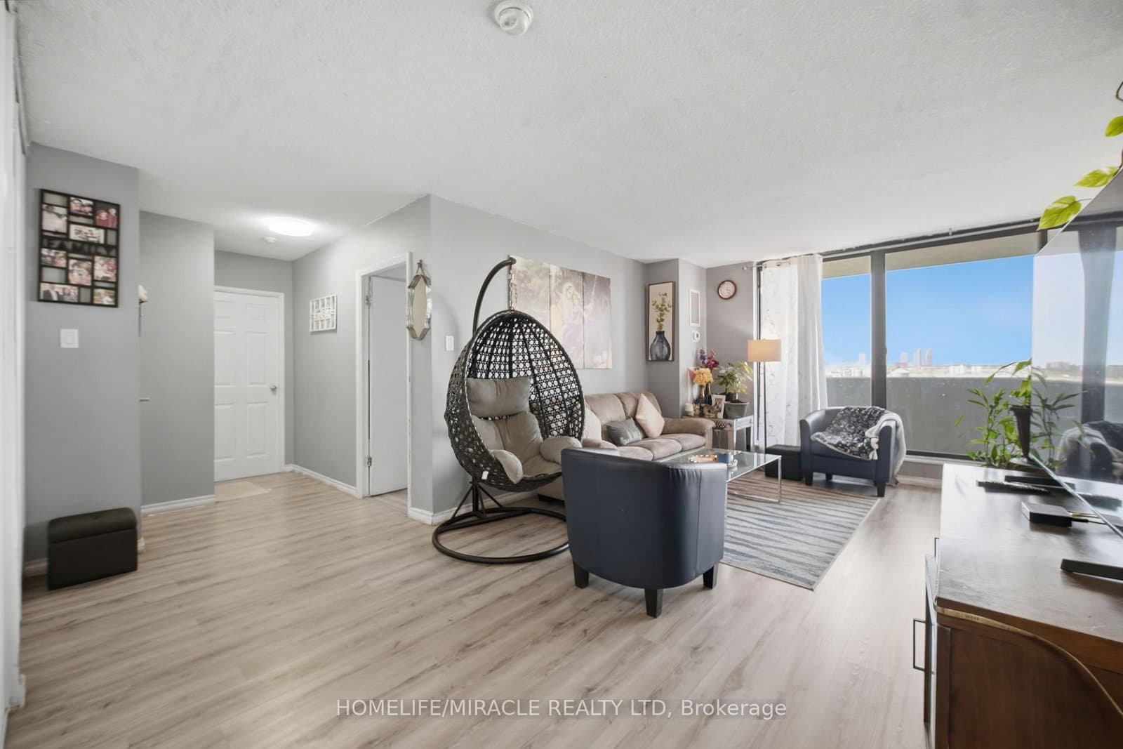 #701 - 301 Prudential Drive