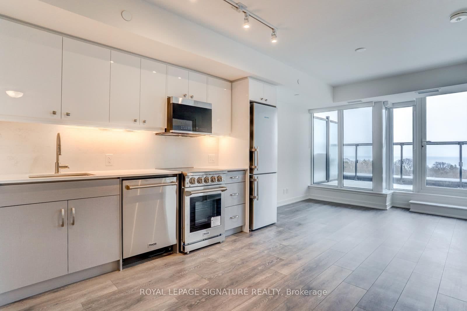 #814 - 2 Manderley Drive