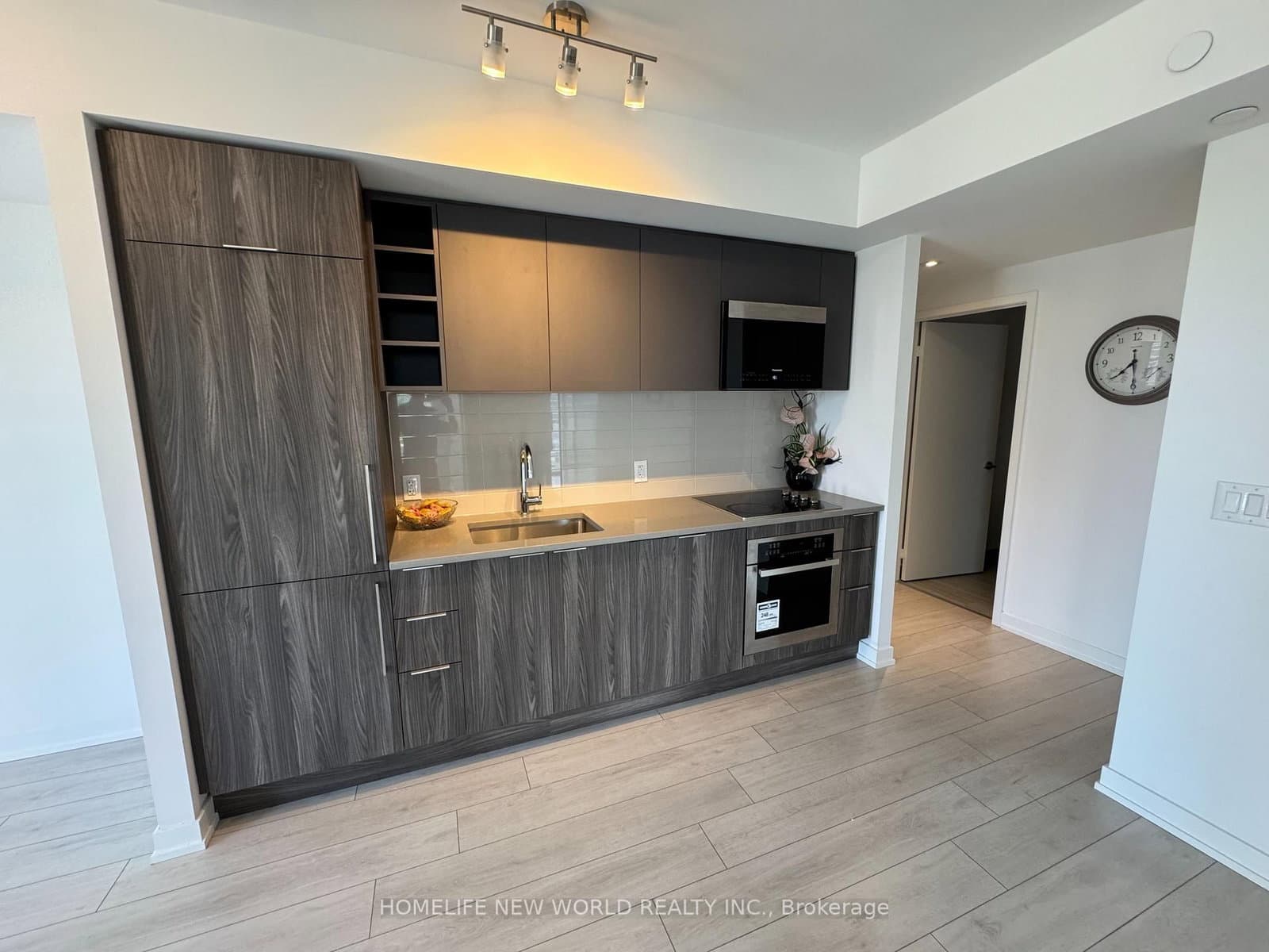 #1622 - 2031 Kennedy Road