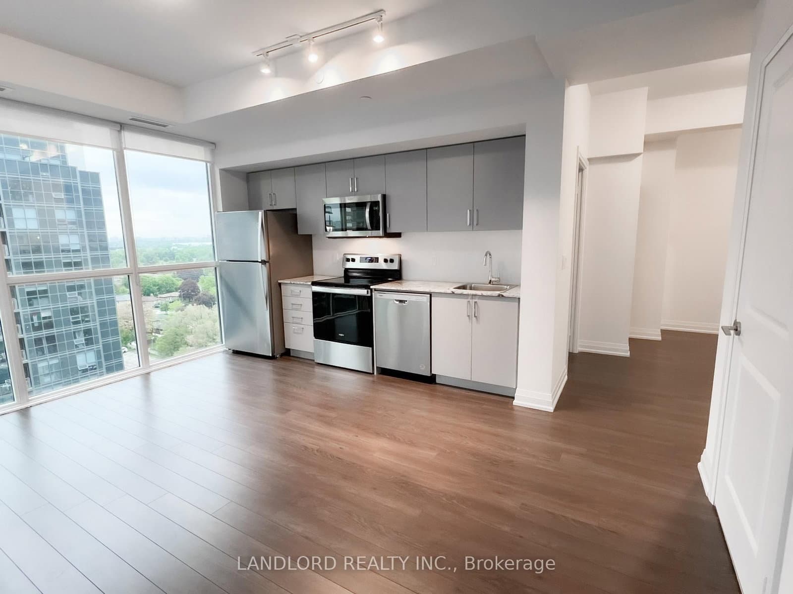 10 Meadowglen Place, Unit 1202