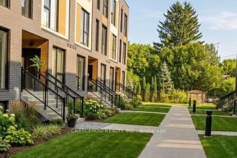 176 Clonmore Drive, Unit 8