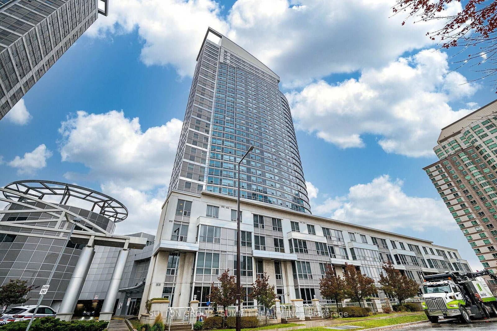 #2605 - 38 Lee Centre Drive