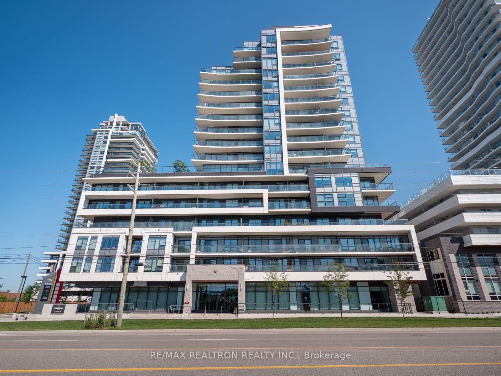 #612 - 1480 Bayly Street