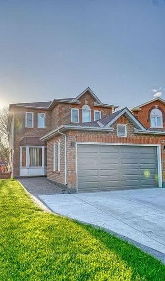 90 Oke Road, Unit Main Floor