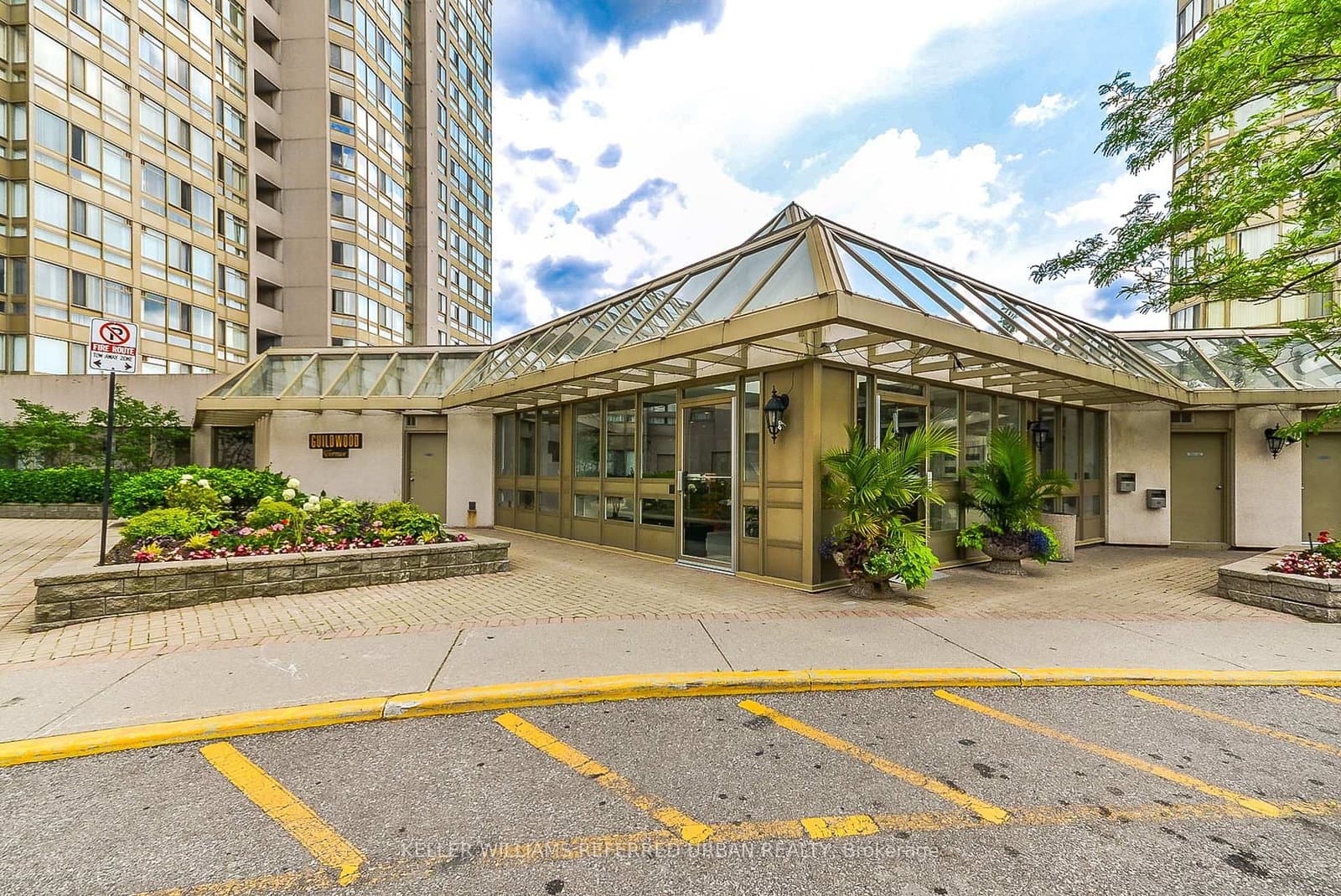 #1006B - 3231 Eglinton Avenue E