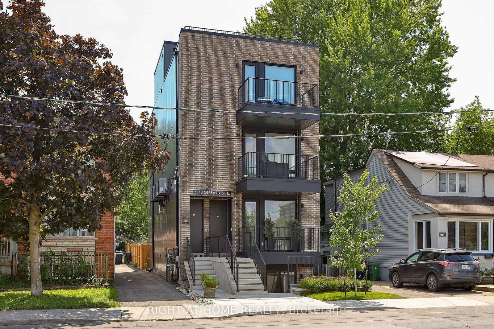 2343 Gerrard Street E, Unit Ground Floor