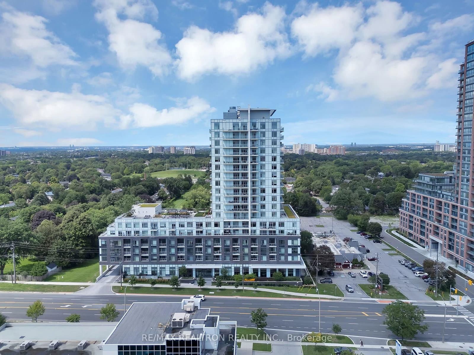 3220 Sheppard Avenue E, Unit 1702