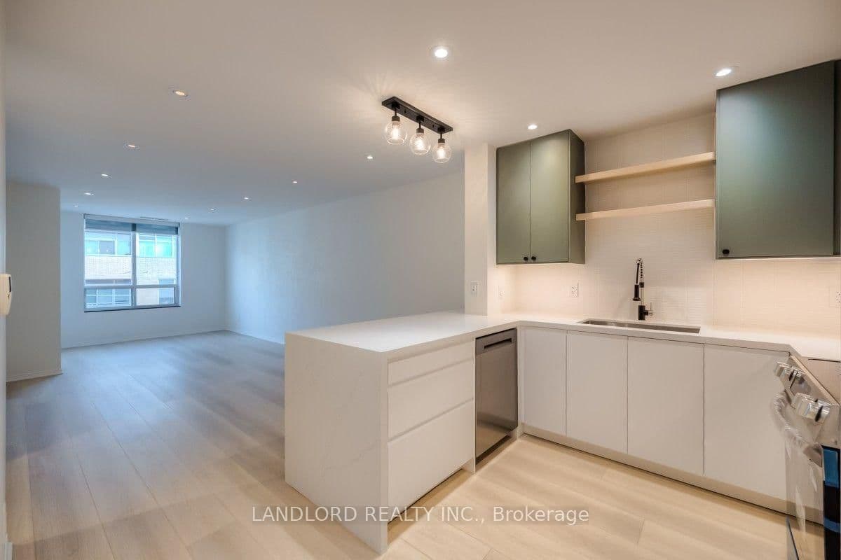 #512 - 1863 Queen Street E