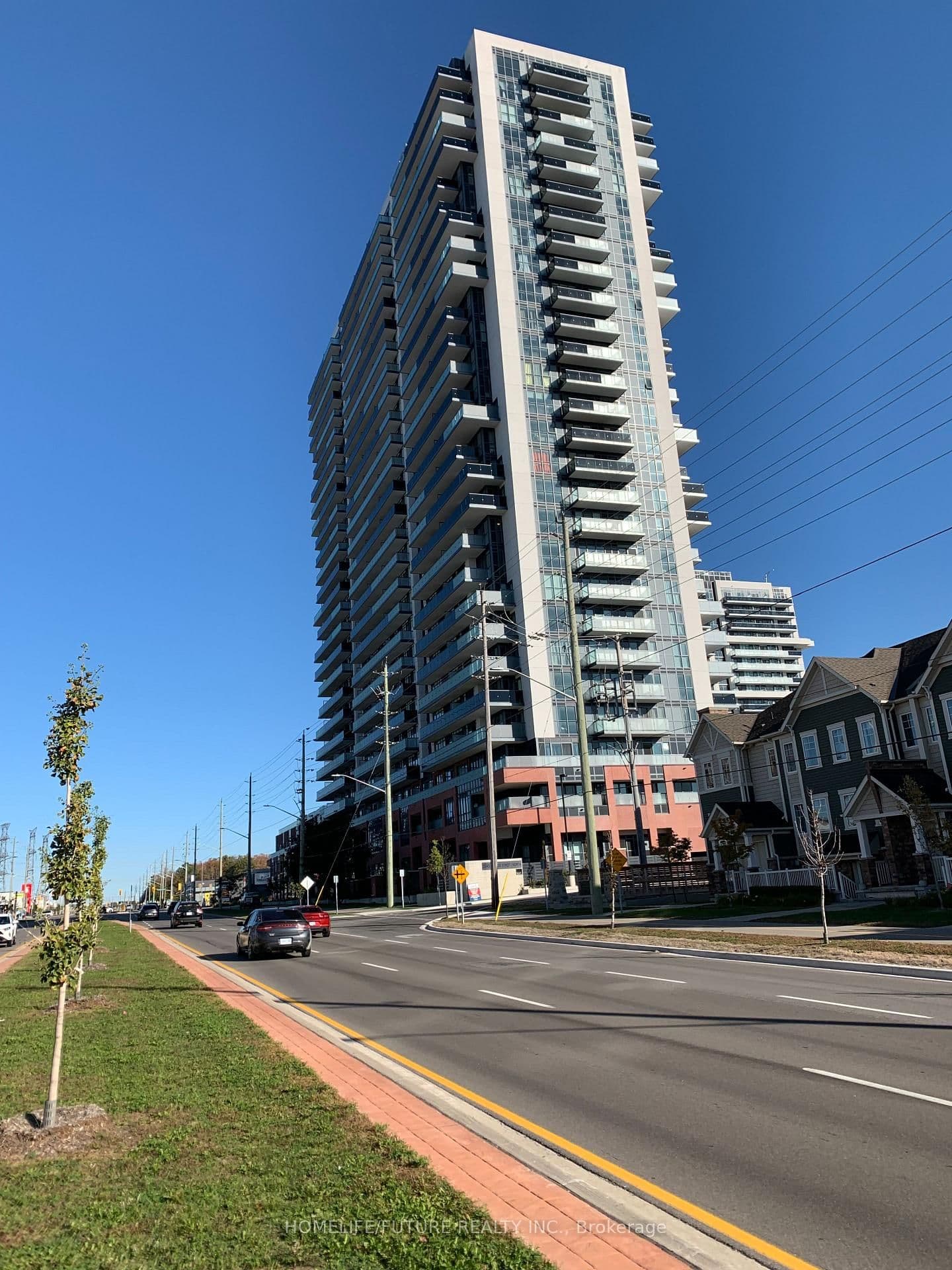 2545 Simcoe Street N, Unit 929