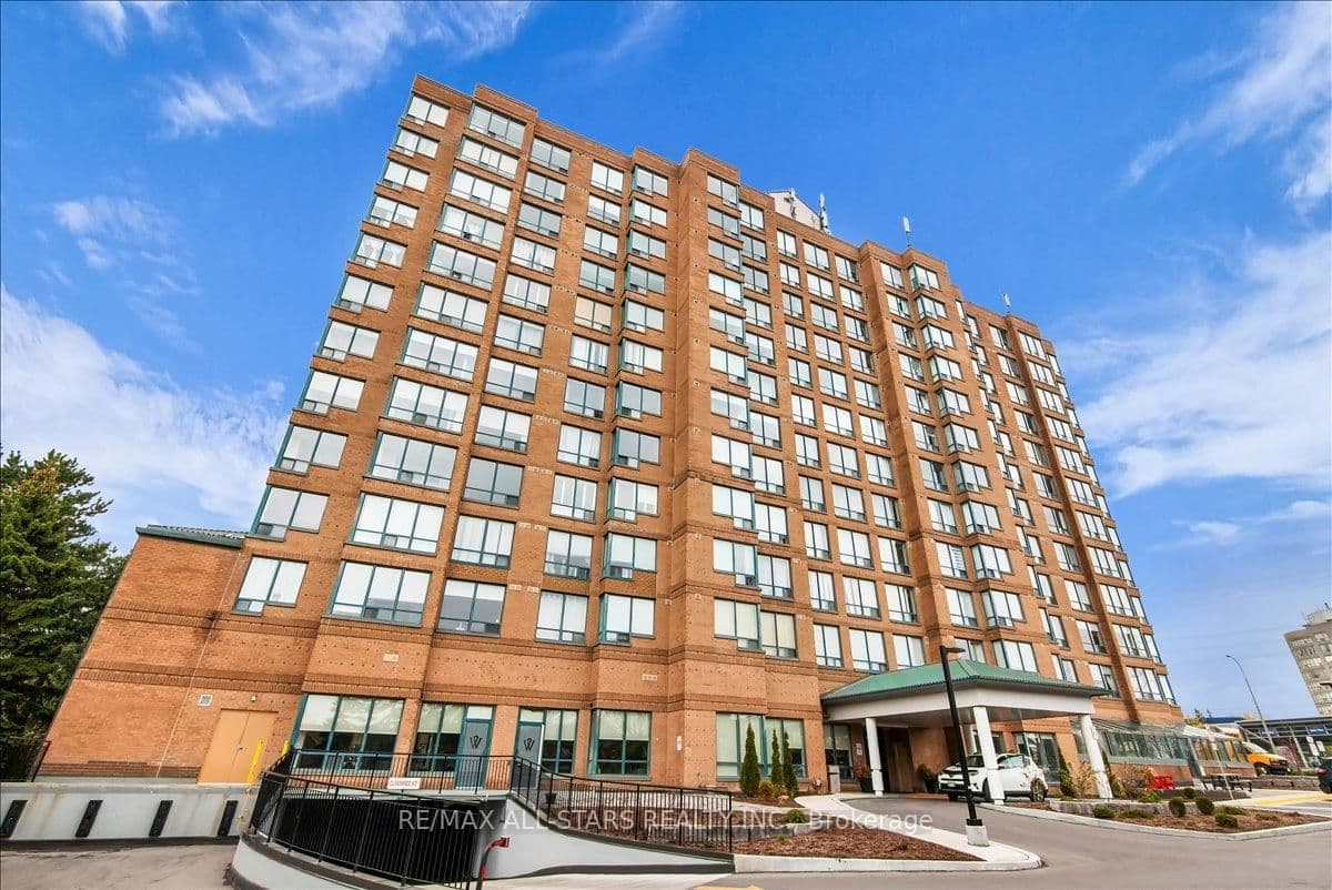 #1002 - 711 Rossland Road E