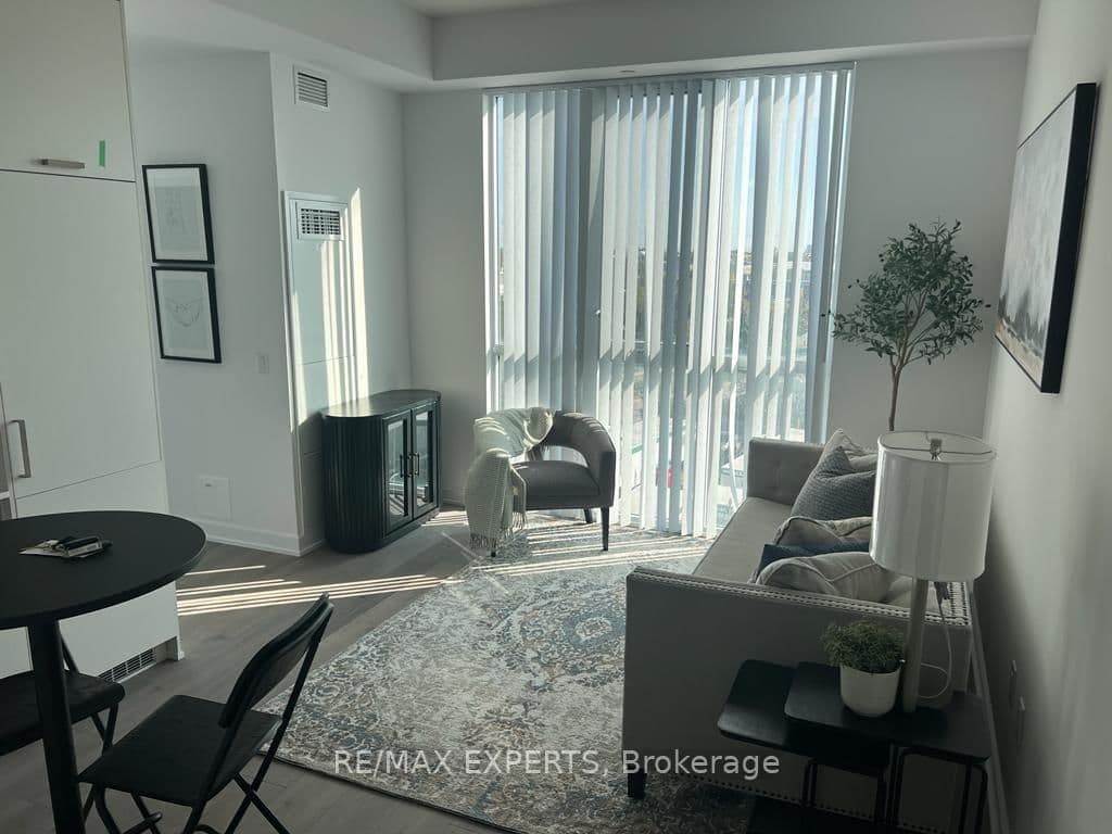 60 Honey Crisp Crescent, Unit 509