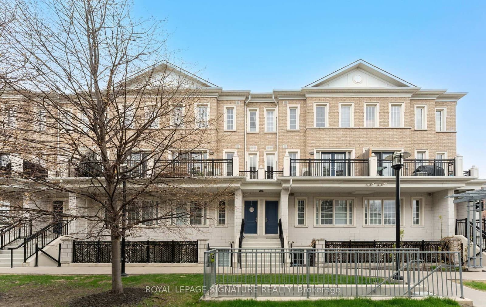 26 Bruce Street, Unit B05