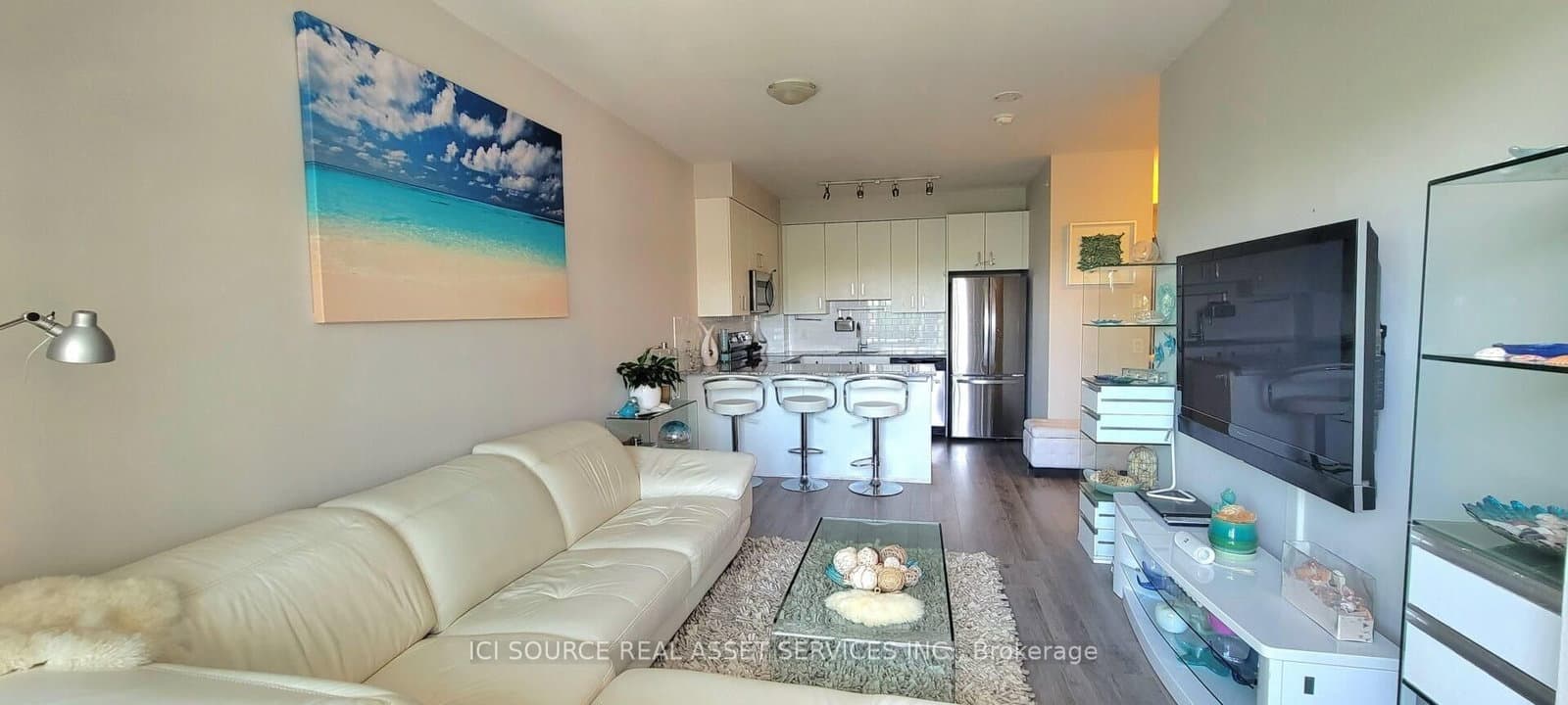 11611 Yonge Street, Unit 301