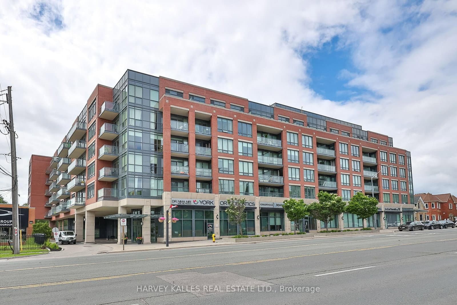 #622 - 7608 Yonge Street