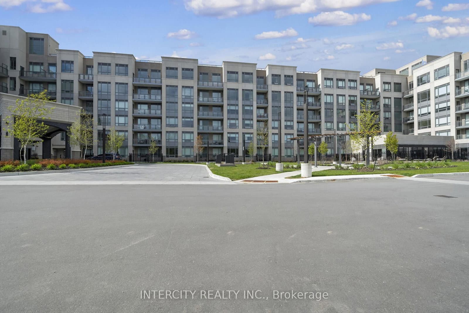 #230 - 2075 King Road