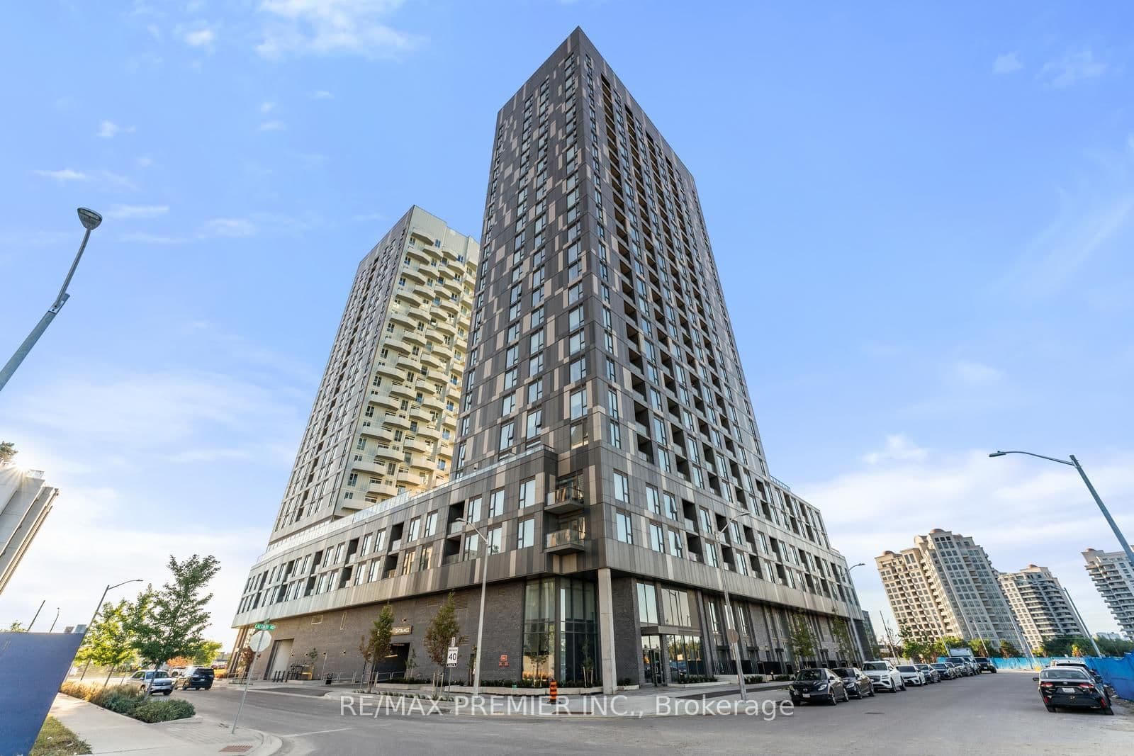 #2206 - 474 Caldari Road