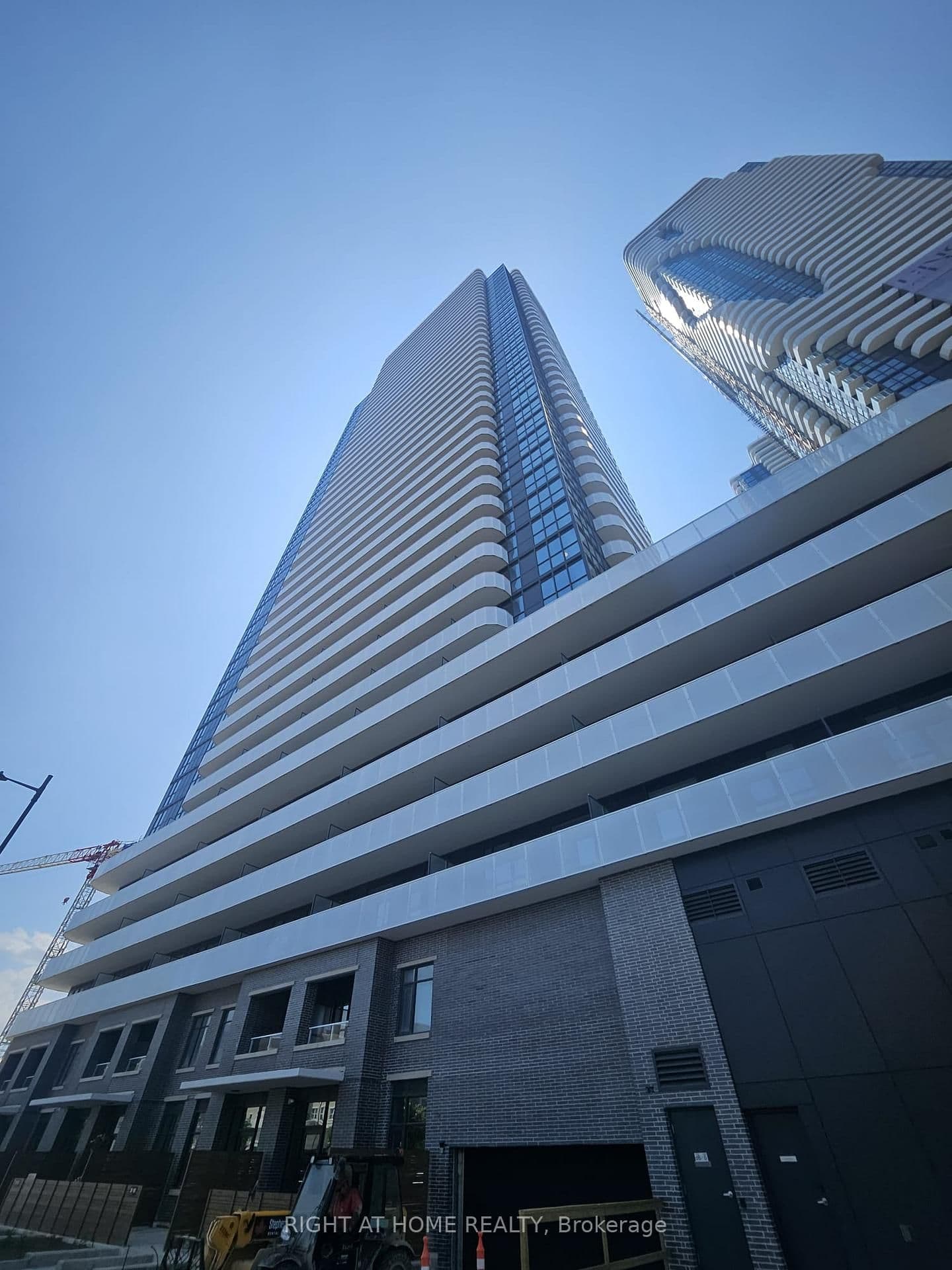 28 Interchange Way, Unit 316