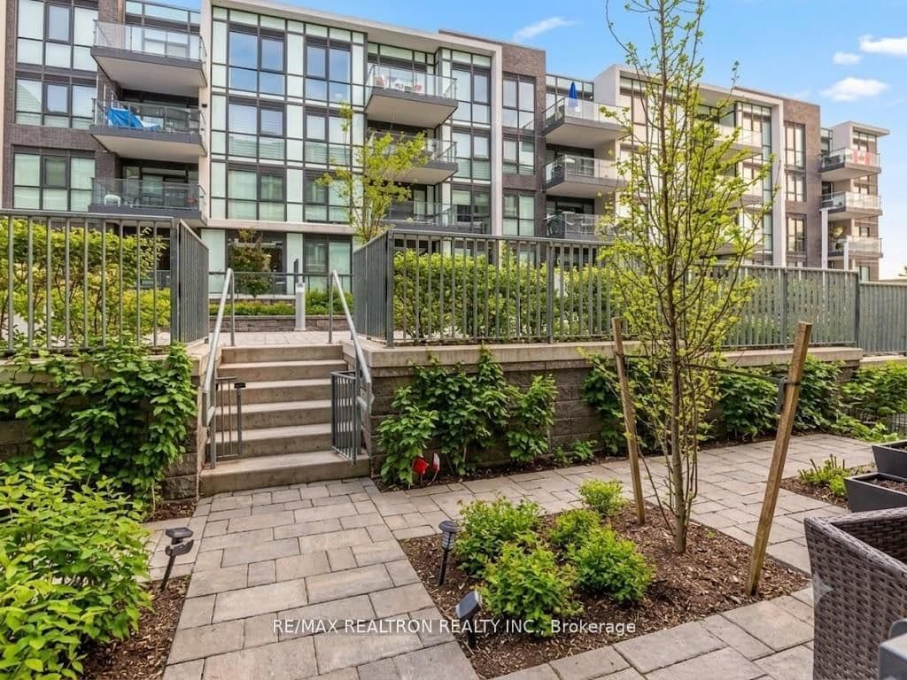 #G13 - 415 SEA RAY Avenue