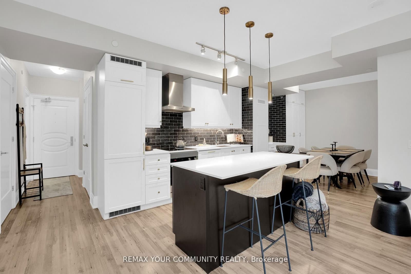 9085 Jane Street, Unit 523