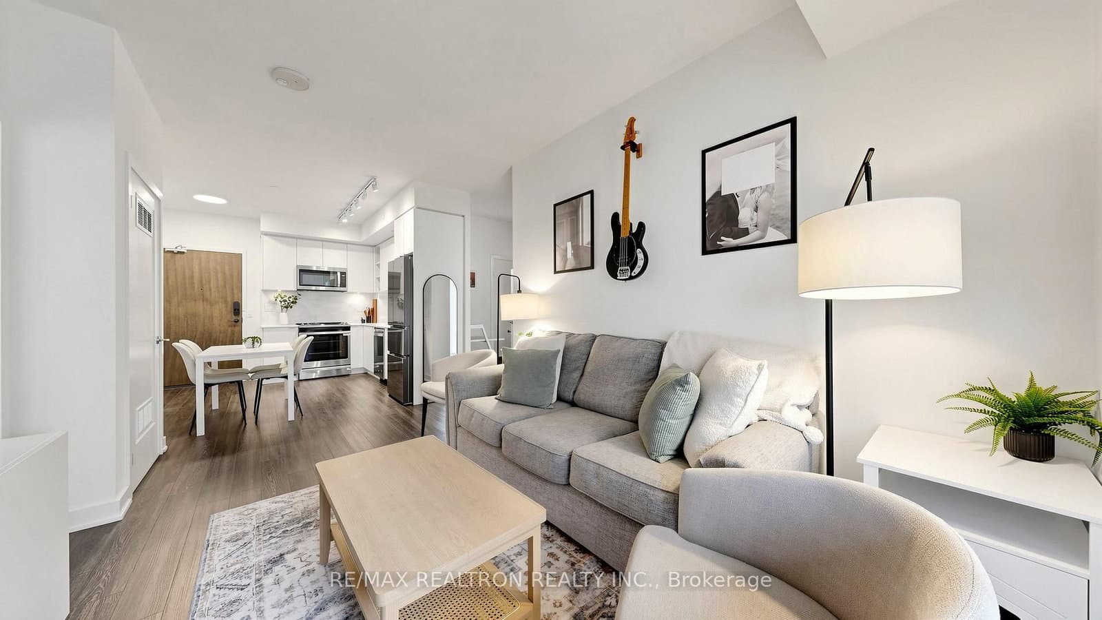 #216 - 100 Eagle Rock Way