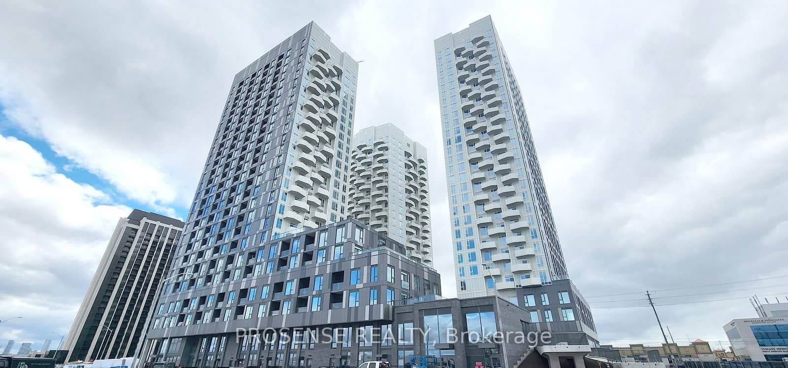10 Abeja Street, Unit 2413