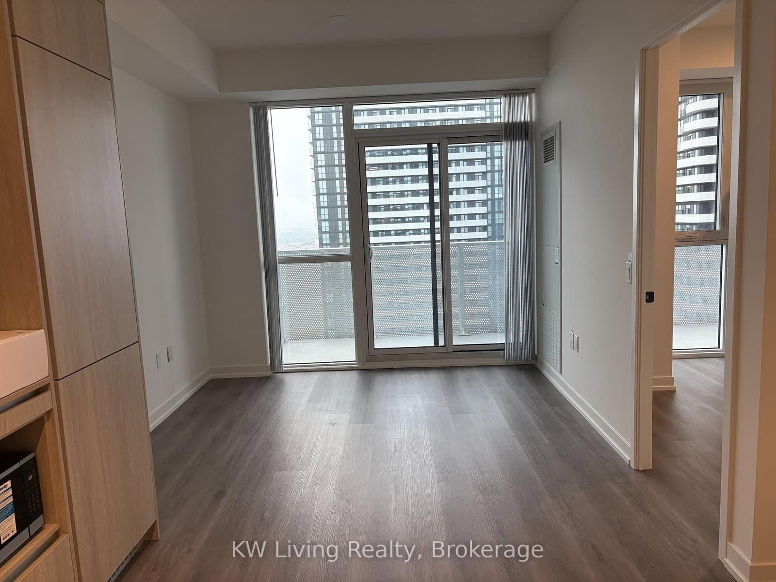 28 Interchange Way, Unit 3916