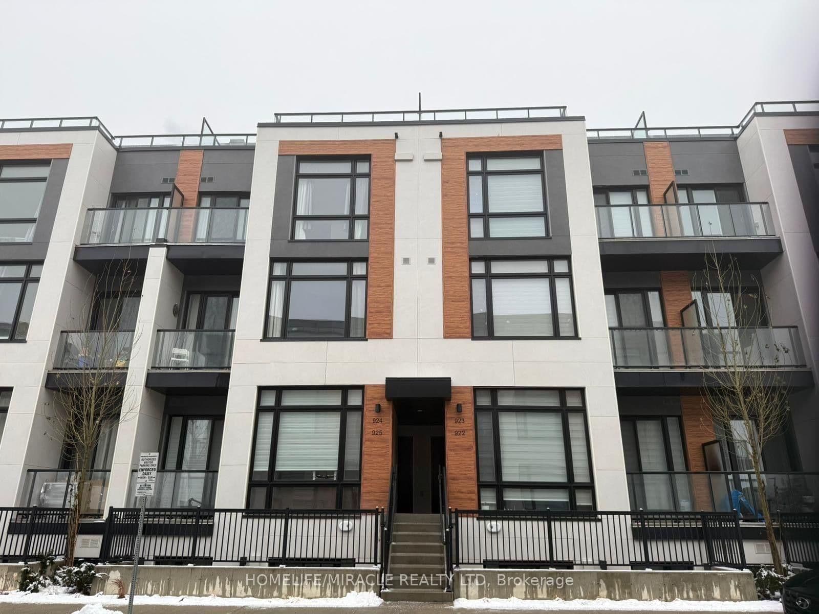 #924 - 2 Steckley House Lane