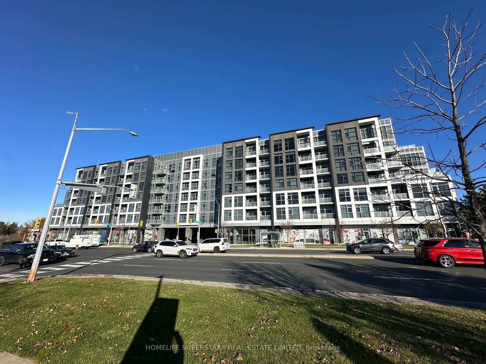 #309 - 8763 Bayview Avenue