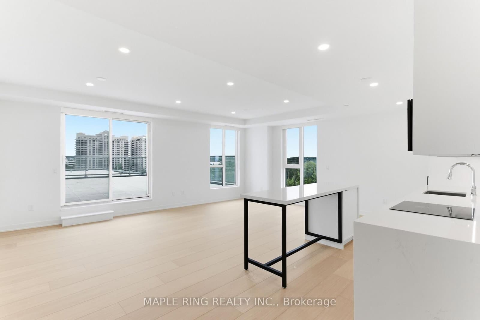 474 Caldari Road, Unit 704