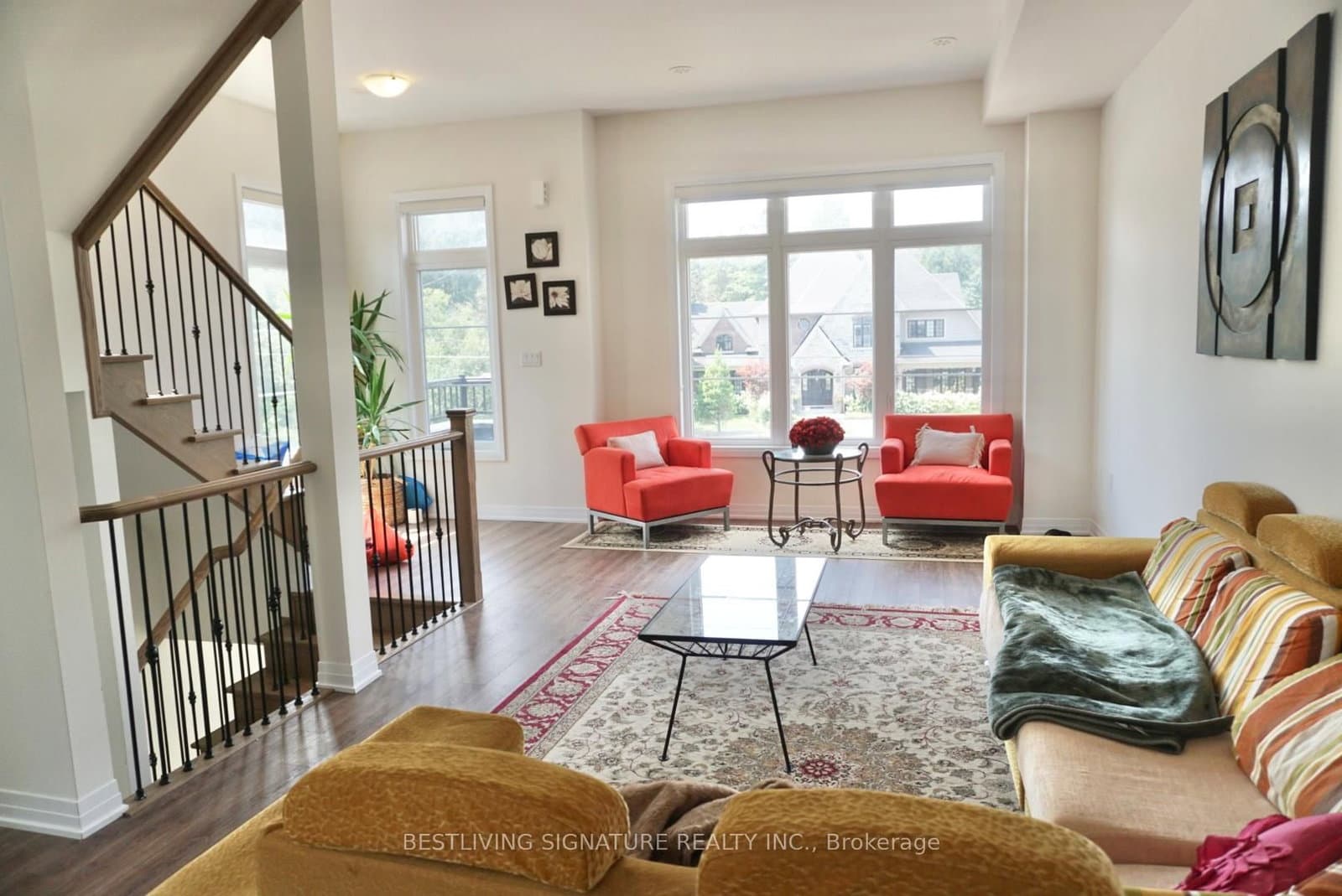 180 De La Roche Drive