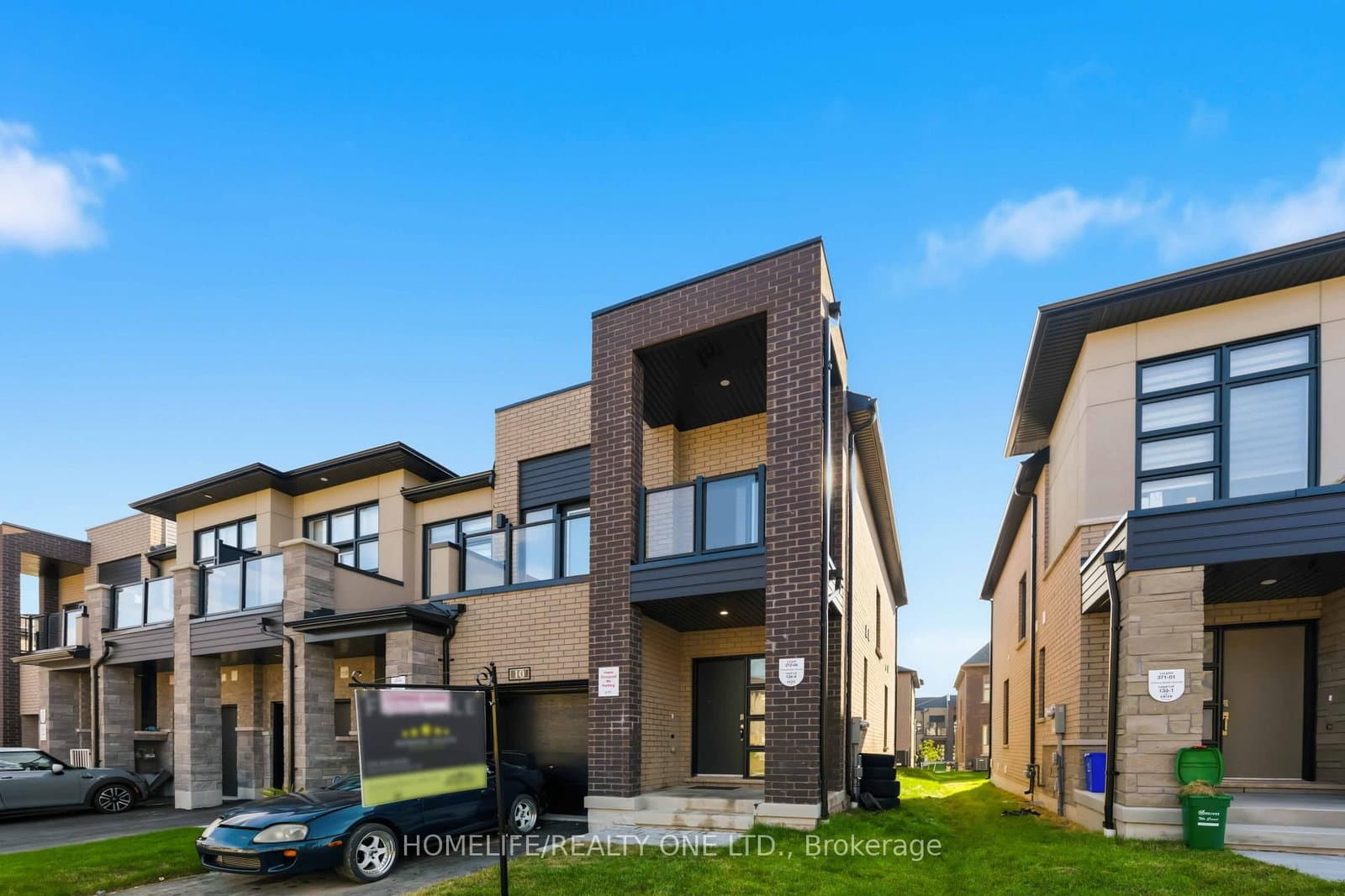 10 Harvey Bunker Crescent