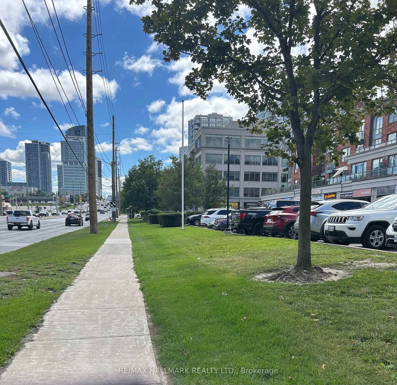 #27B - 7378 Yonge Street