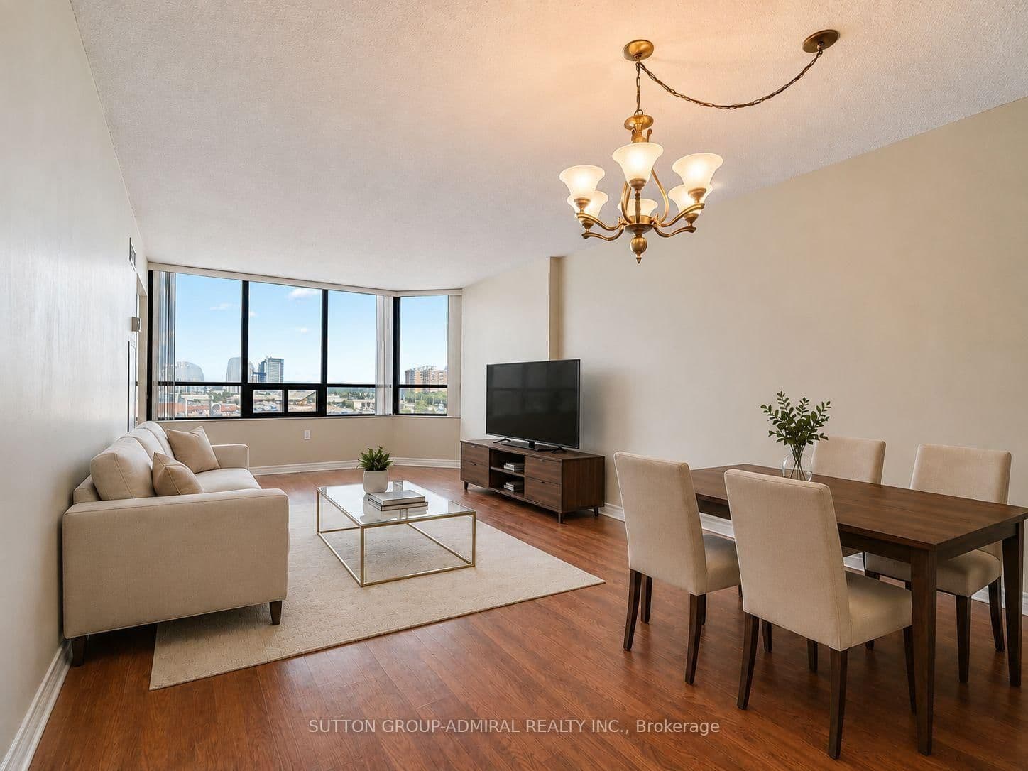 #1012 - 7420 Bathurst Street