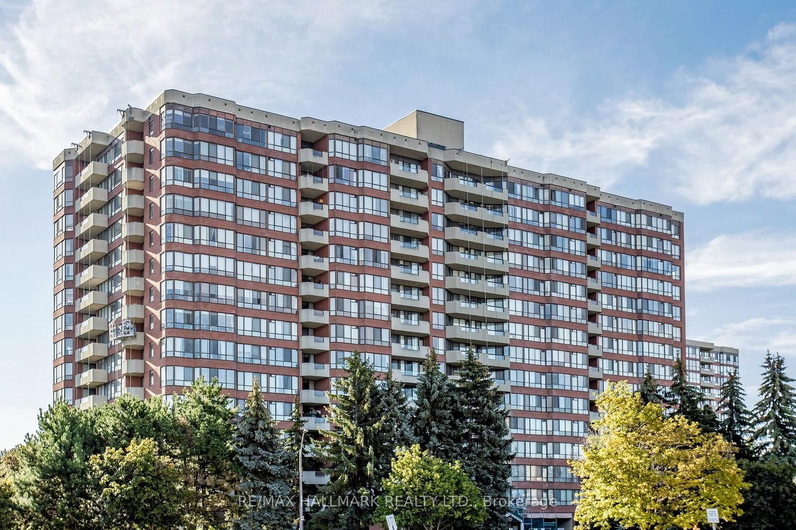 #210 - 33 Weldrick Road E