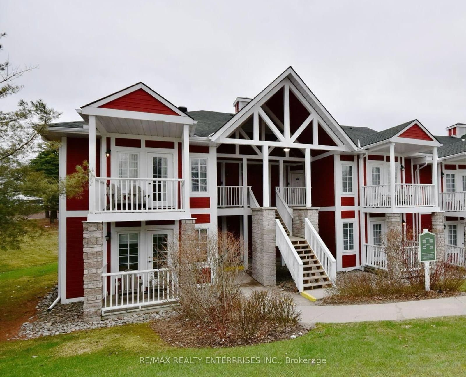 #2014/15 - 90 Highland Drive