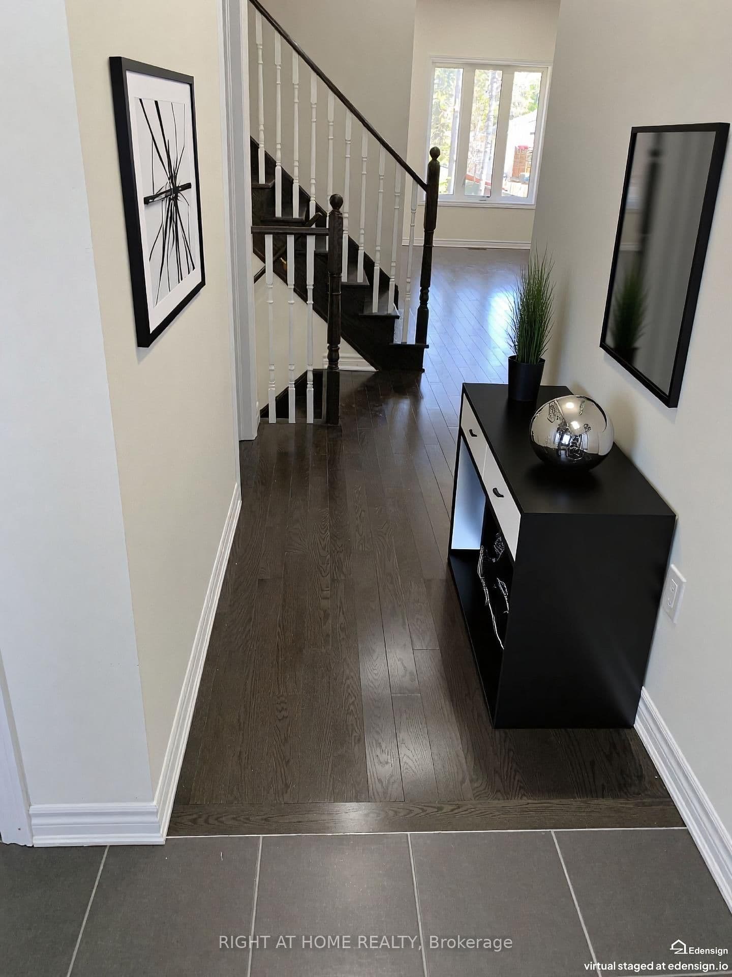 39 Farwell Avenue